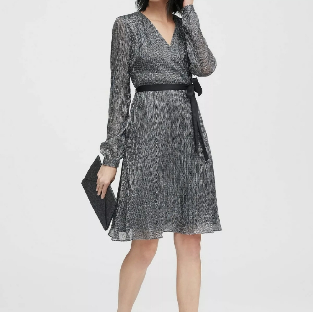 Womens Dress by Banana Republic sz 4petite
